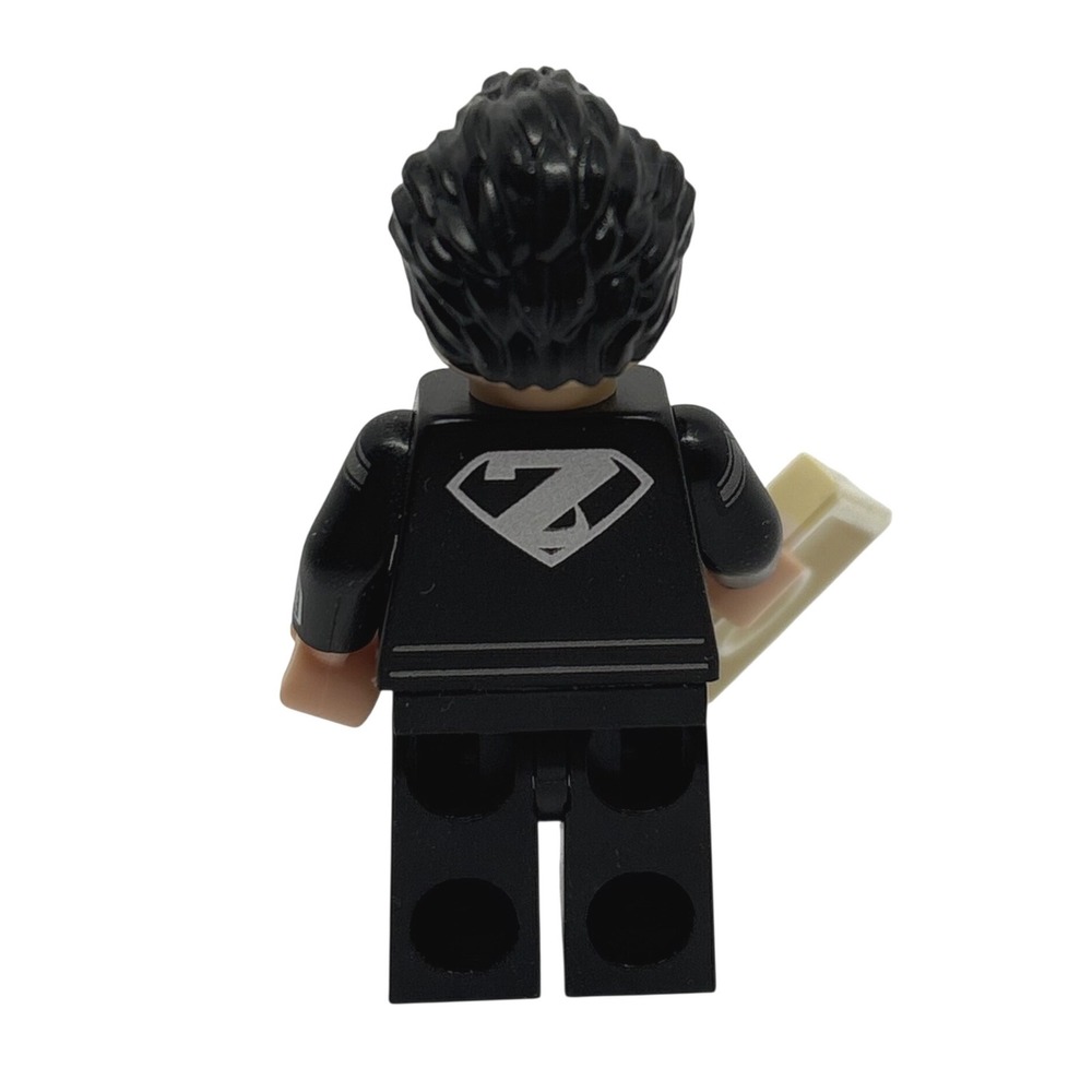 General Zod Custom Minifigure with Gotham Gazette Kneel Before Zod Tile - Picture 4 of 6